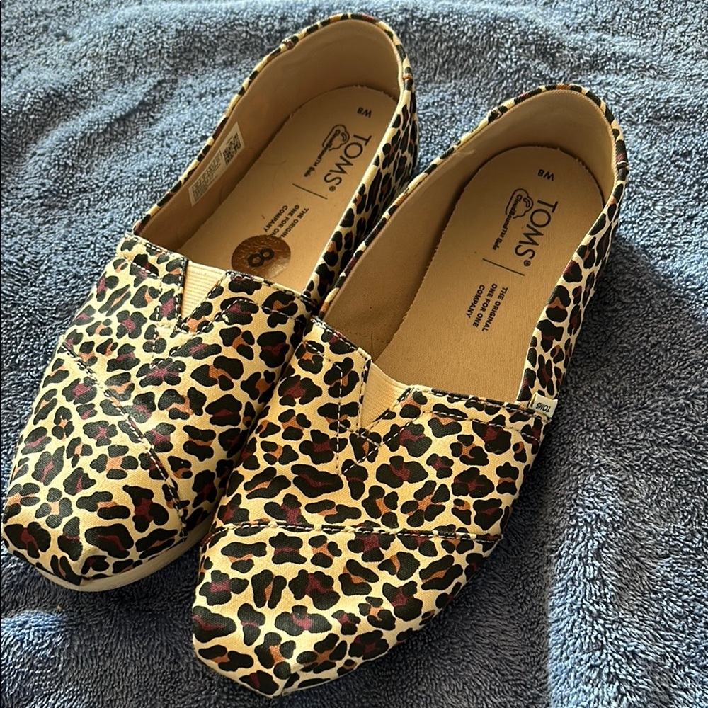 Toms Brown and Black Leopard Print Flats
